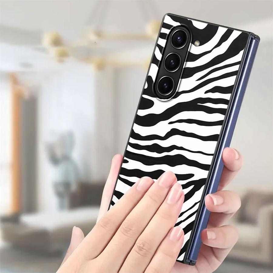 ゼブラストライプひまわりバックフォンカバーケース Samsu - Phone Cases Z Fold 4 のレビューと価格